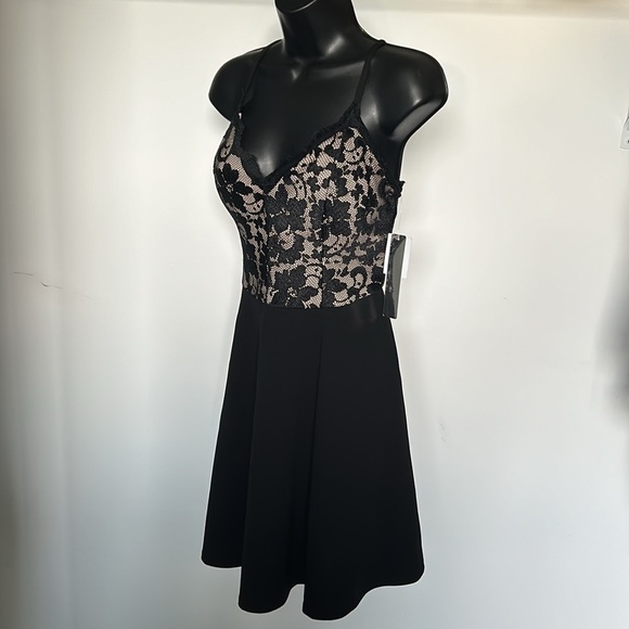 MY MICHELLE Two Tone Lace Skater Dress Juniors size 15 Women’s XL Black Nude - Picture 4 of 13